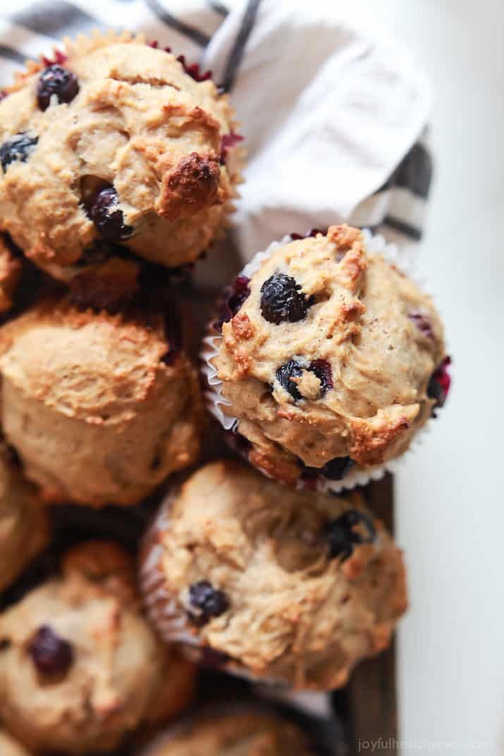 These extremely Moist Lemon Blueberry Muffins are so easy to make, filled with fresh lemon and blueberry flavor, and made with no butter or refined sugar! The BEST muffin ever! | joyfulhealthyeats.com Easy Healthy Recipes