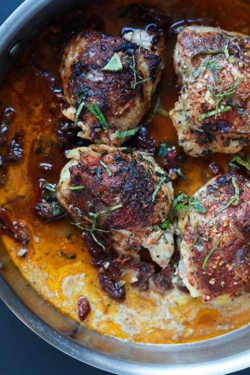 A roundup of 17 easy tasty recipes to help create a romantic Valentine's Day Date - everything from fun cocktails, decadent desserts, and savory main dishes! | joyfulhealthyeats.com 