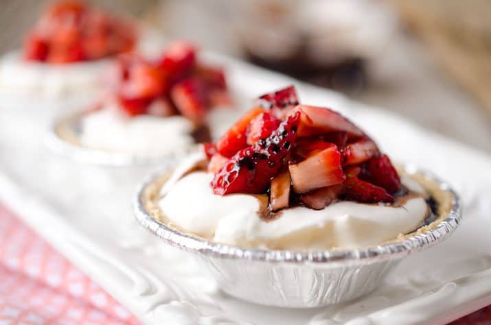 Skinny-Mini-Strawberry-Balsamic-Cream-Pies-3-copy