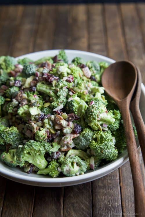 The BEST of the BEST 4th of July Recipes to ensure you have one bomb of a Holiday Party! From juicy burgers, classic side dishes, fun cocktails, and delicious desserts ... your one stop shop for holiday recipes! | joyfulhealthyeats.com