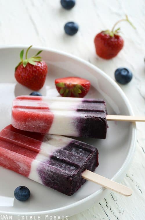 The BEST of the BEST 4th of July Recipes to ensure you have one bomb of a Holiday Party! From juicy burgers, classic side dishes, fun cocktails, and delicious desserts ... your one stop shop for holiday recipes! | joyfulhealthyeats.com