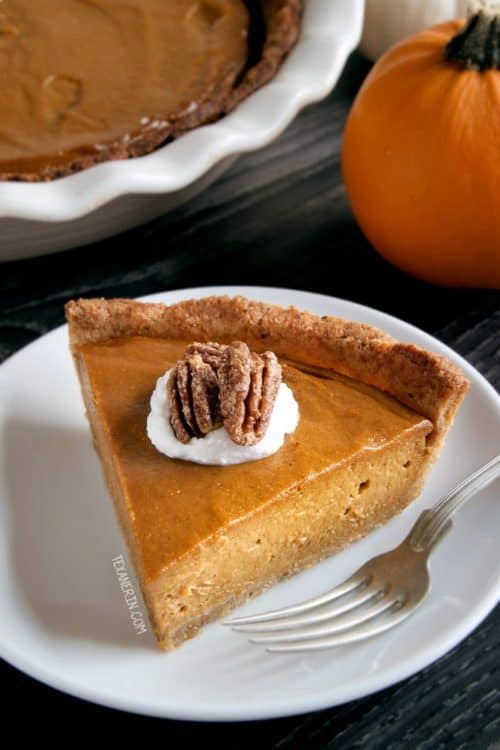 Look no further with the ULTIMATE Holiday Guide for Thanksgiving! This Turkey Day roundup has 45+ Thanksgiving recipes to ensure that you have the BEST and most flavorful feast around! | joyfulhealthyeats.com