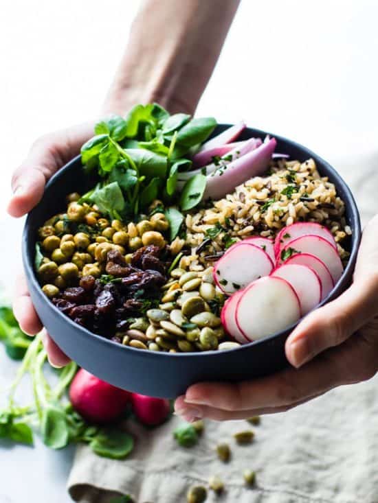 15 QUICK & EASY GRAIN BOWLS you need to make for Dinner tonight! These Grain Bowls are packed with protein, fiber, veggies and loaded with flavor! | joyfulhealthyeats.com