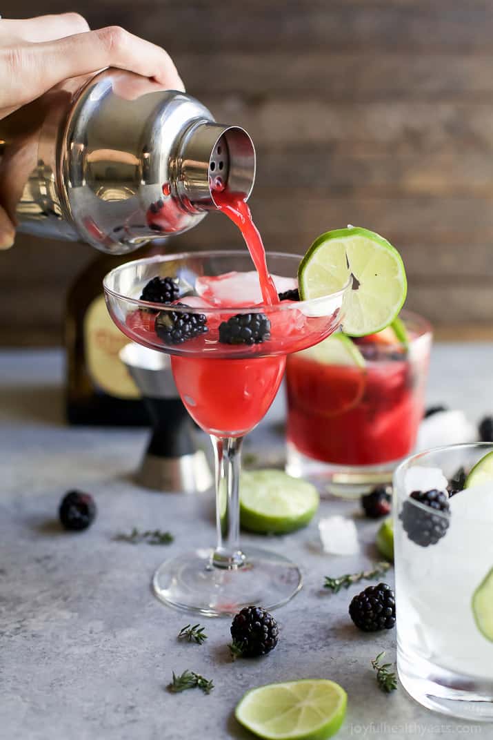 THYME BLACKBERRY MARGARITAS, as gorgeous as they are delicious! This is one smooth margarita with a hint of citrus, blackberry flavor and subtle notes of fresh thyme! You're gonna fall in love! | joyfulhealthyeats.com