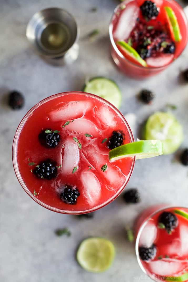 THYME BLACKBERRY MARGARITAS, as gorgeous as they are delicious! This is one smooth margarita with a hint of citrus, blackberry flavor and subtle notes of fresh thyme! You're gonna fall in love! | joyfulhealthyeats.com