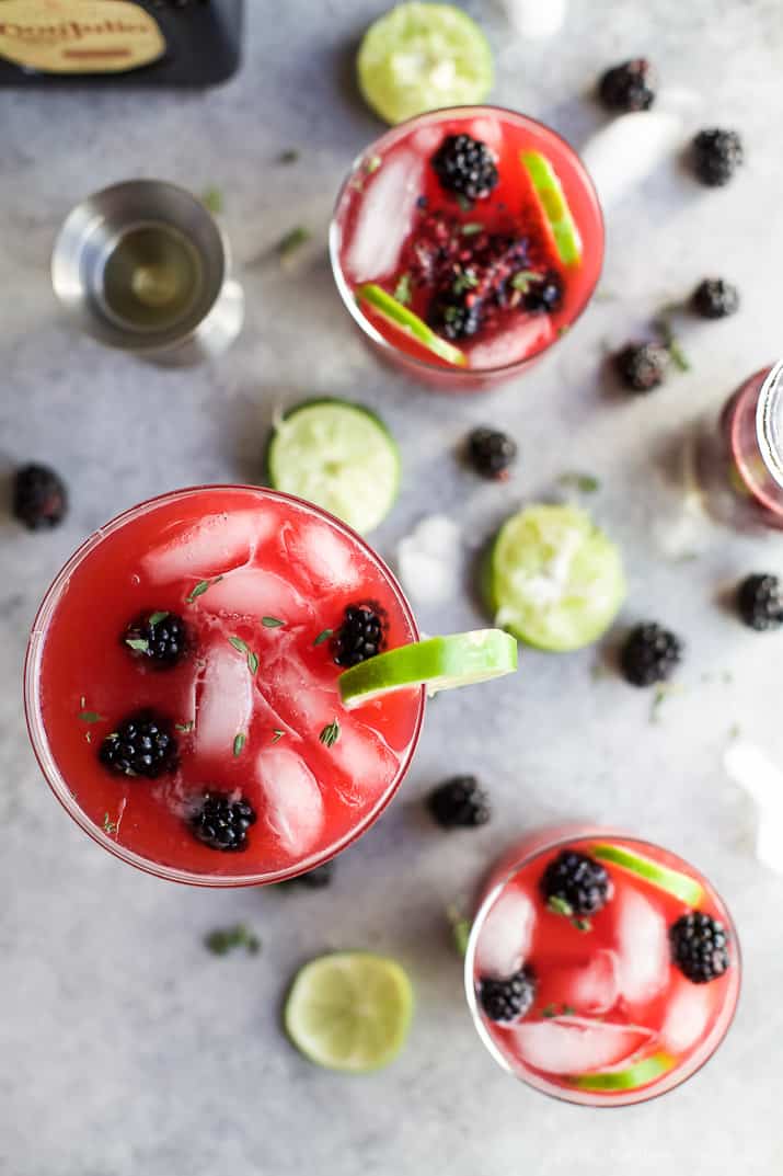 THYME BLACKBERRY MARGARITAS, as gorgeous as they are delicious! This is one smooth margarita with a hint of citrus, blackberry flavor and subtle notes of fresh thyme! You're gonna fall in love! | joyfulhealthyeats.com