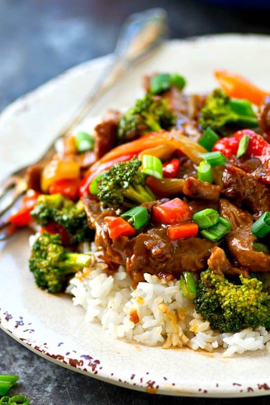 Flavorful Mongolian beef just like you get at the restaurants! This 30-minute beef and veggies skillet is absolutely perfect for a busy weeknight.—just add hot rice and dinner’s ready!