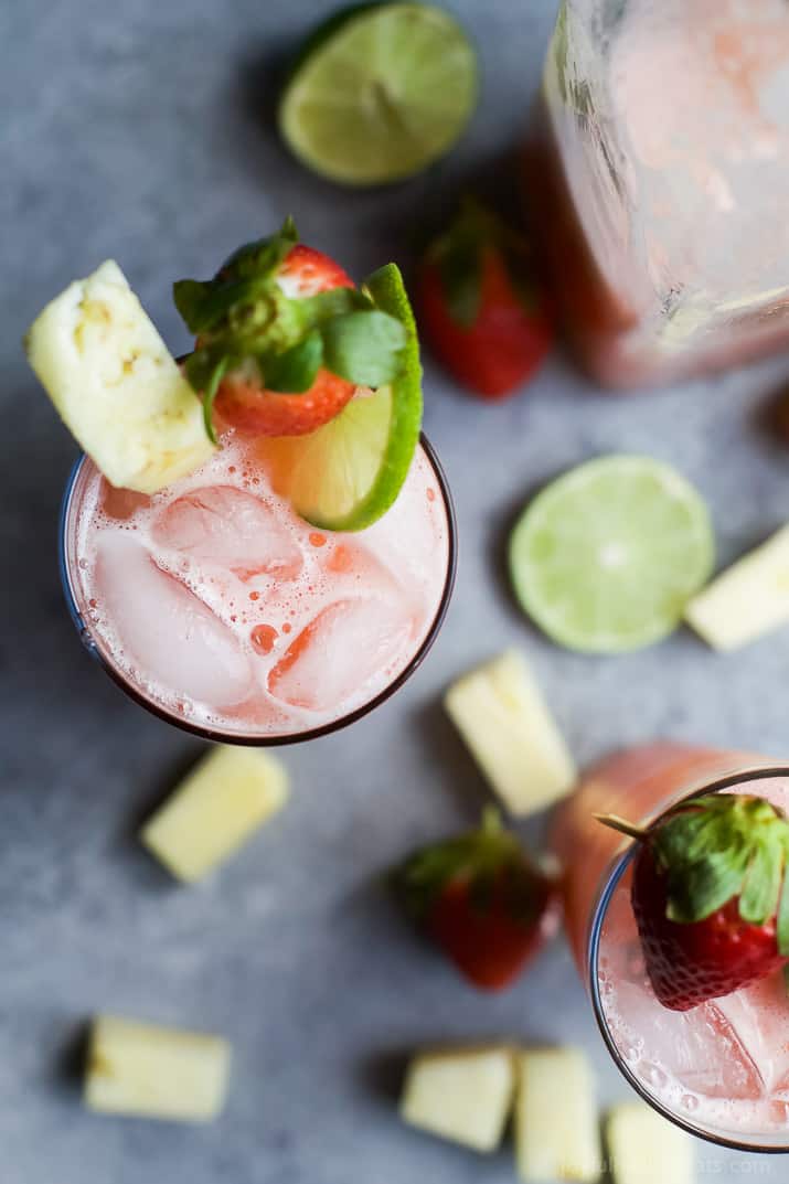 PINEAPPLE STRAWBERRY AGUA FRESCA - a light refreshing drink to keep you cool all summer long! This Agua Fresca takes less than 10 minutes to make and is sweetened with agave nectar. | joyfulhealthyeats.com