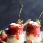 skinny cheesecake with strawberries