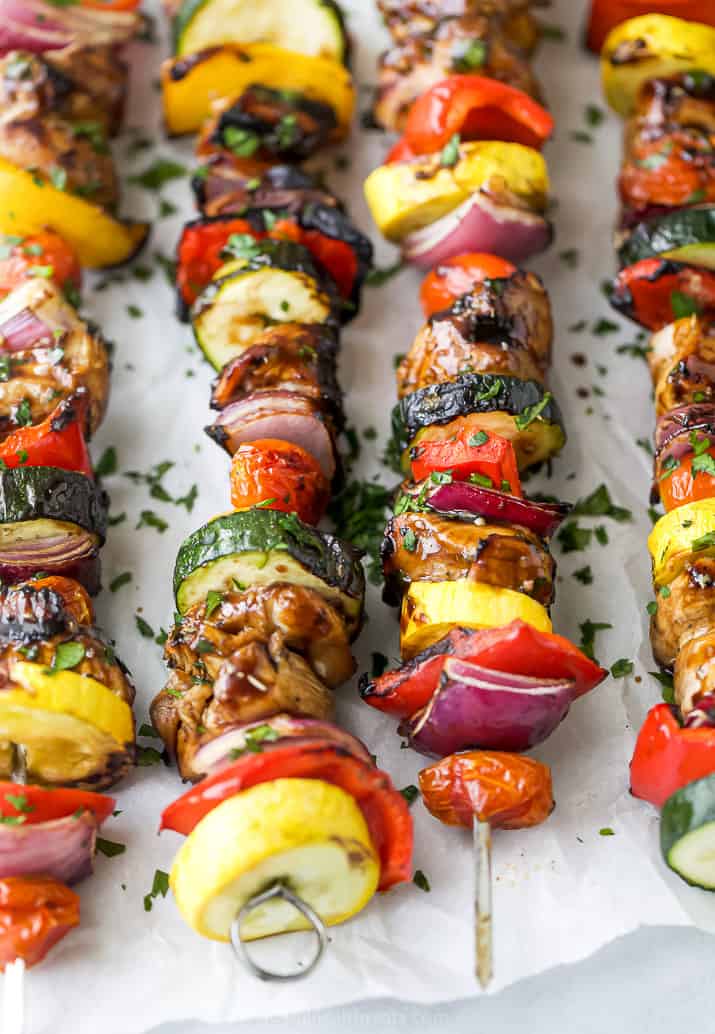 close up of best ever balsamic grilled chicken kabobs