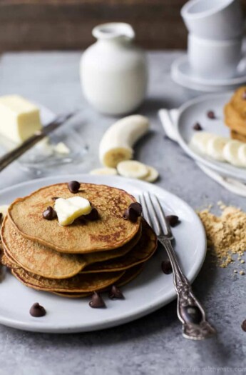 Flourless Peanut Chocolate Chip Pancakes made in the blender and only 290 calories. The perfect breakfast for Saturday mornings! Plus who can resist chocolate and peanut butter! | #ad | gluten free recipes