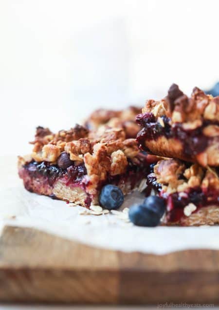 39 of the Ultimate Back to School Recipes - from breakfast recipes, to snack, lunch and dinner. You're gonna love the easy recipes here to make back to school season a breeze!