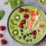 A delicious fiber packed Green Smoothie Bowl you can easily customize. The perfect healthy breakfast, lunch or post workout snack! #glutenfree