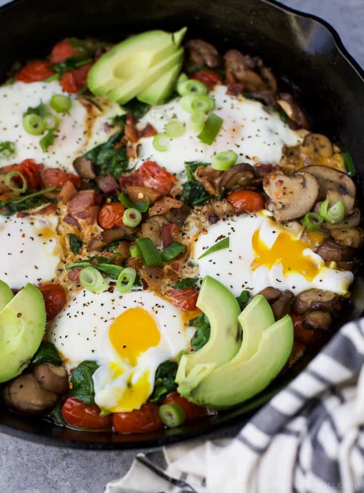 An easy gluten free Spinach Mushroom Breakfast Skillet that comes together in less than 30 minutes! This Breakfast Skillet is loaded with fiber, protein and flavor your family will love. Perfect for brunch or dinner!