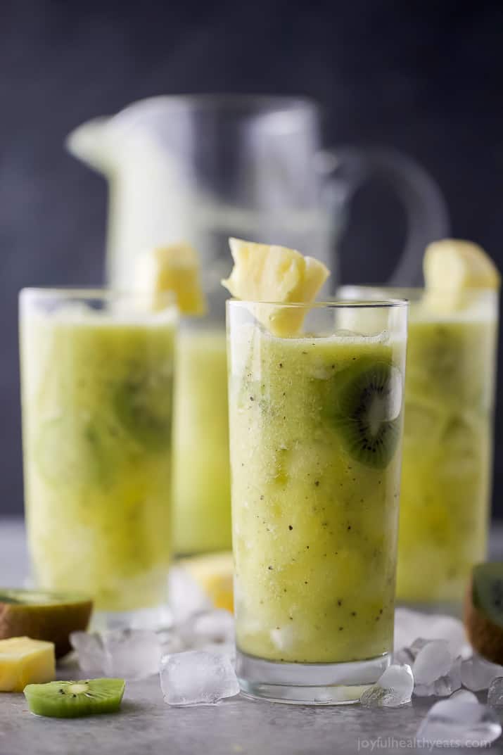 Refreshing Kiwi Pineapple Agua Fresca made with only 3 ingredients and refined sugar free. This Agua Fresca is the perfect drink for those warmer summer months!