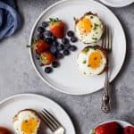 {paleo & gluten free} PROSCIUTTO BAKED EGG CUPS an easy meal prep breakfast the family will love. These grab 'n 'go baked egg cups boast a healthy 10 grams of protein per serving with only 116 calories!