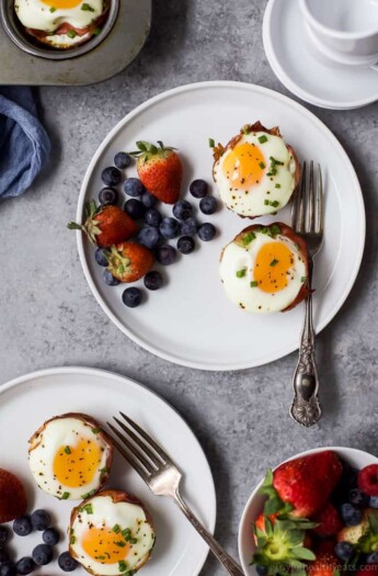 PROSCIUTTO BAKED EGG CUPS