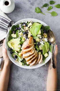 Easy Grilled Avocado Mango Chicken Salad a refreshing healthy salad perfect for the summer! A light 30 minute meal loaded with nutrients and flavor!