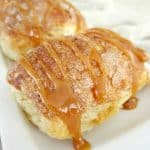 Caramel-Pumpkin-Empanadas-made-with-puff-pastry-Easy-to-make-@-SimplyGloria.com_