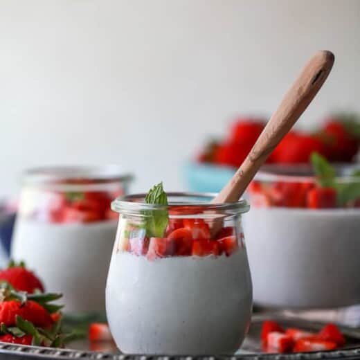 Creamy Paleo Vanilla Bean Panna Cotta sweetened with honey. A quick and easy dessert recipe that takes minutes to make! It's the perfect light sweet treat for the summer!