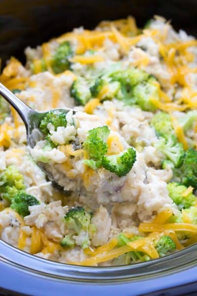 25 of the BEST Easy Crock Pot Recipes you need to make this fall! You'll love how fast and delicious these crock pot recipes are!