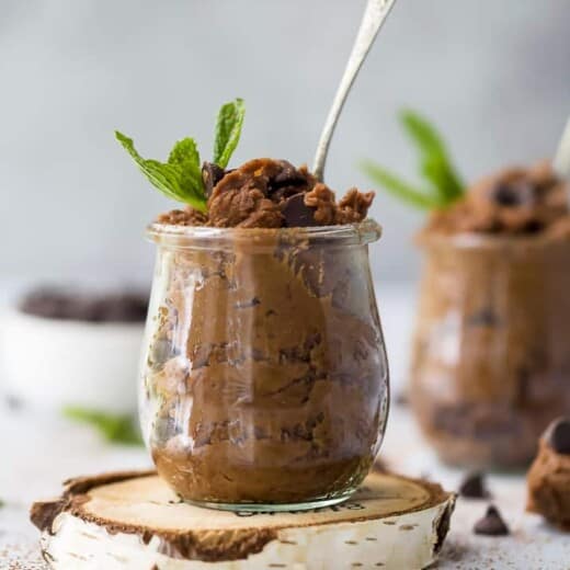 Vegan Thin Mint Chickpea Cookie Dough | Paleo | Christmas Recipes