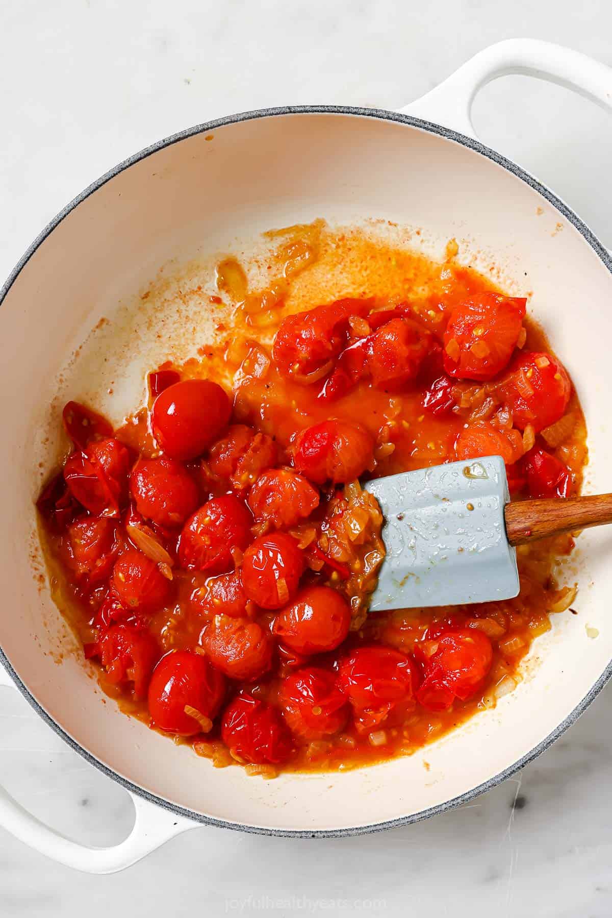 Adding the cherry tomatoes. 