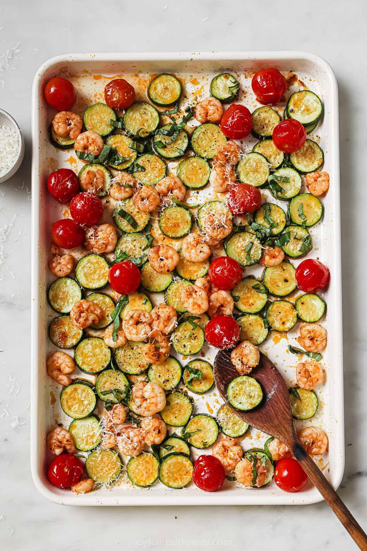 Baked shrimp and veggie dinner. 