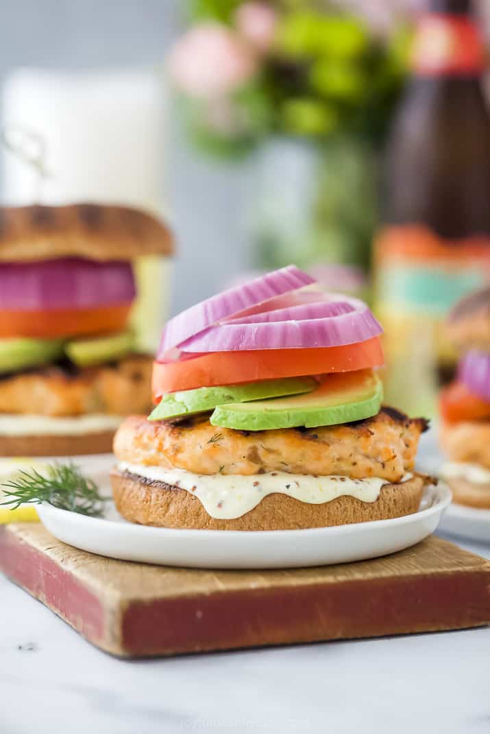 Recipe: Salmon Burgers & Aioli with Corn, Arugula & Fresh Oregano