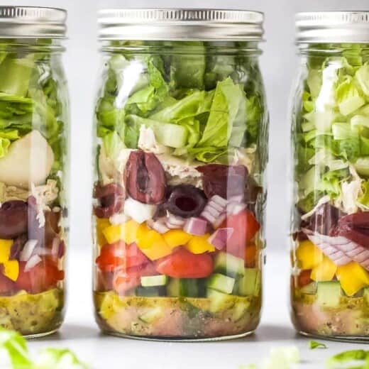 https://www.joyfulhealthyeats.com/wp-content/uploads/2019/12/Quick-Easy-Greek-Chicken-Mason-Jar-Salad-web-6-520x520.jpg