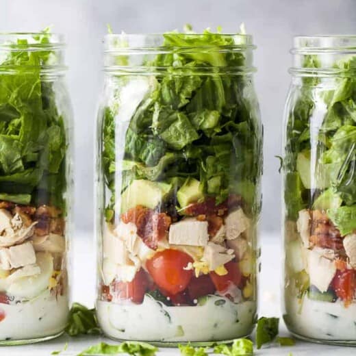 https://www.joyfulhealthyeats.com/wp-content/uploads/2020/01/An-Epic-Mason-Jar-Cobb-Salad-with-Ranch-9-520x520.jpg