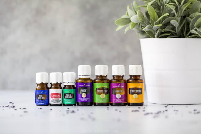 Best Essential Oils for Calming Anxious Feelings Oils for Anxiety