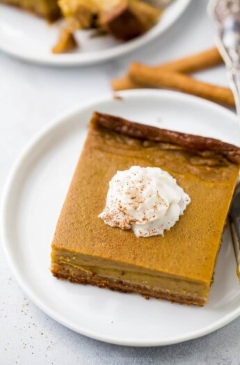 close up of pumpkin pie bars on a plate