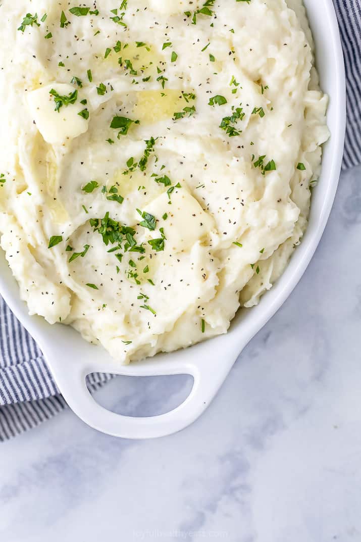 close up of mashed potatoes in a bowl