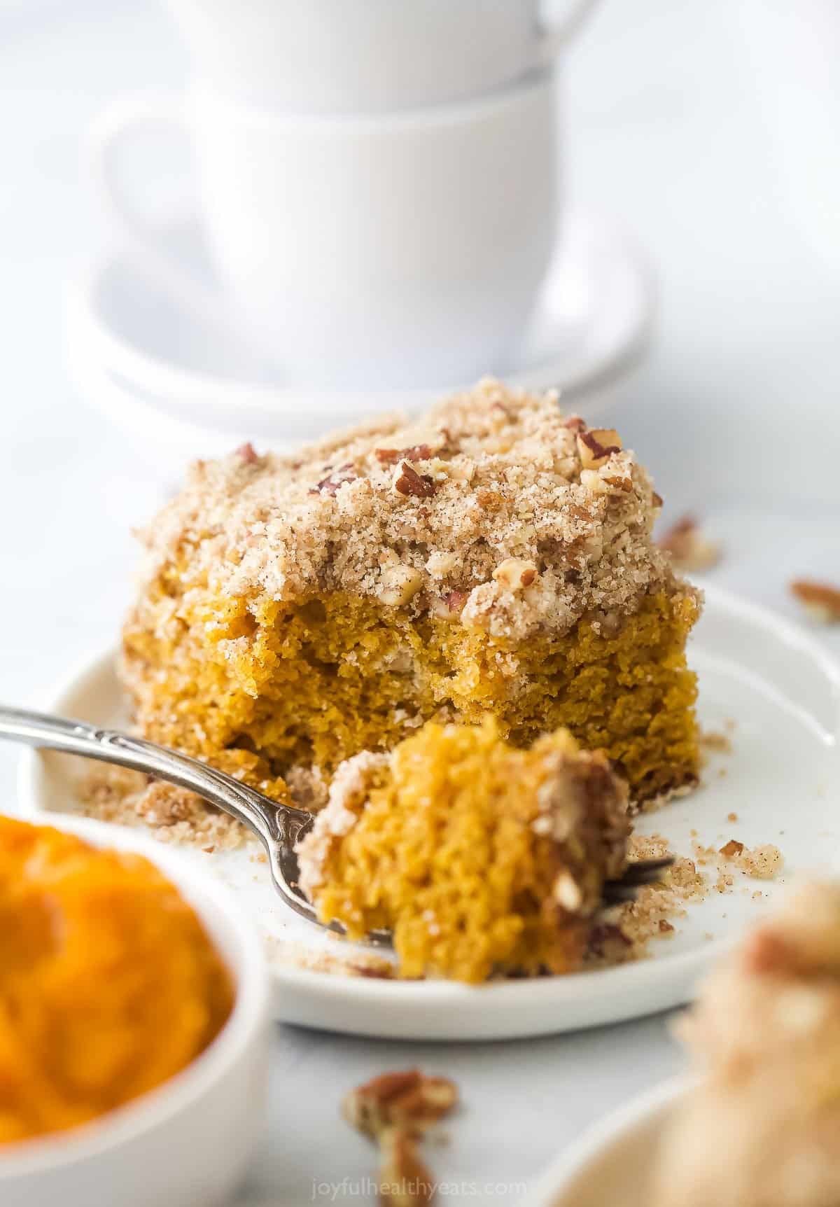 fork holding pumpkin spice coffee cake