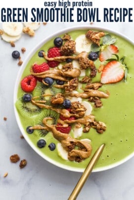 pinterest image for Healthy & Refre،ng Green Smoothie Bowl