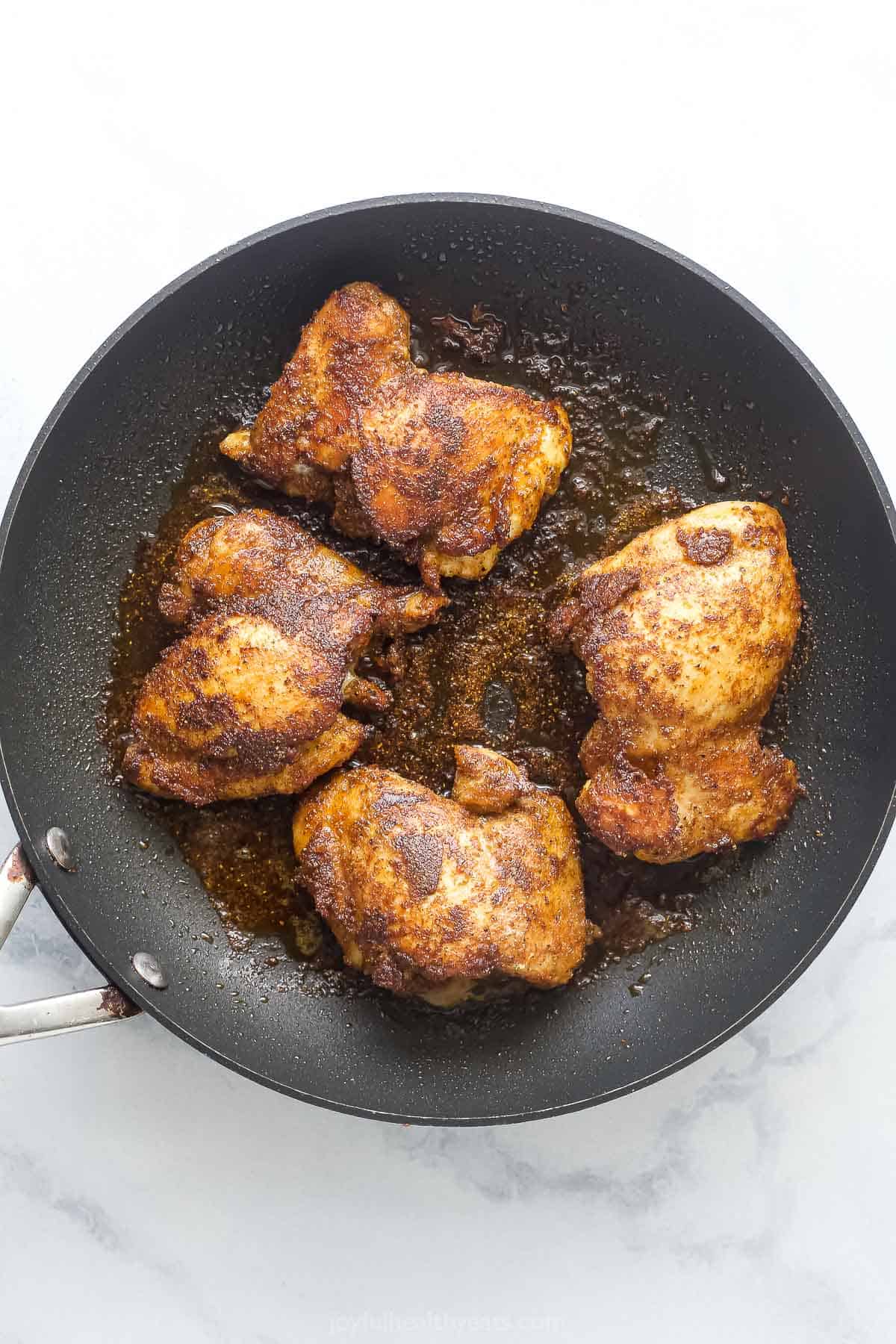 Grilled chicken in the pan. 